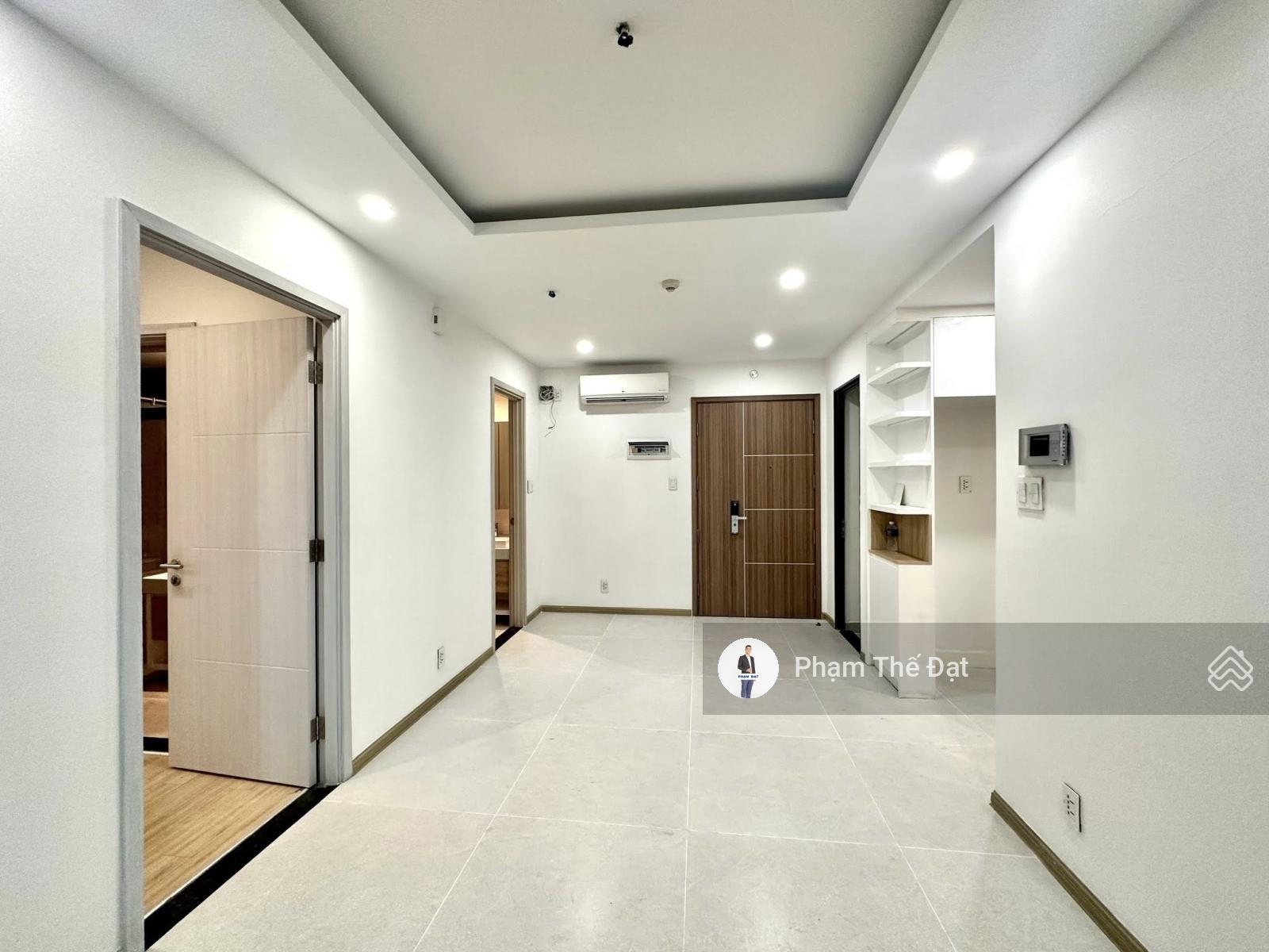 2PN tầng trung đẹp 6 tỷ bán gấp trong tháng bán theo hiện trạng NTCB CĐT. LH Đạt coi nhà và cọc gấp