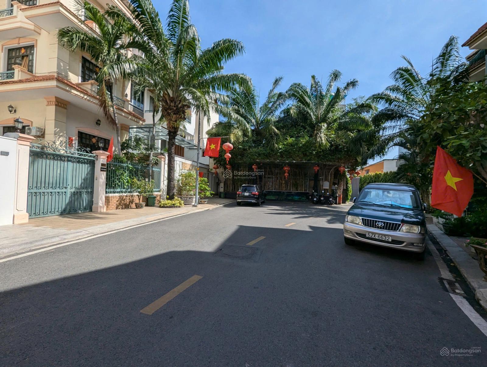 Biệt thự dành cho doanh nhân - Khu biệt thự khép kín 357A Nguyễn Trọng Tuyển - Phường 1 - Tân Bình