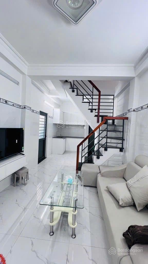 Nhà 1 trệt 2 lầu Huỳnh Tấn Phát Nhà Bè, căn góc hẻm 6m, 4PN, xe hơi đỗ cửa