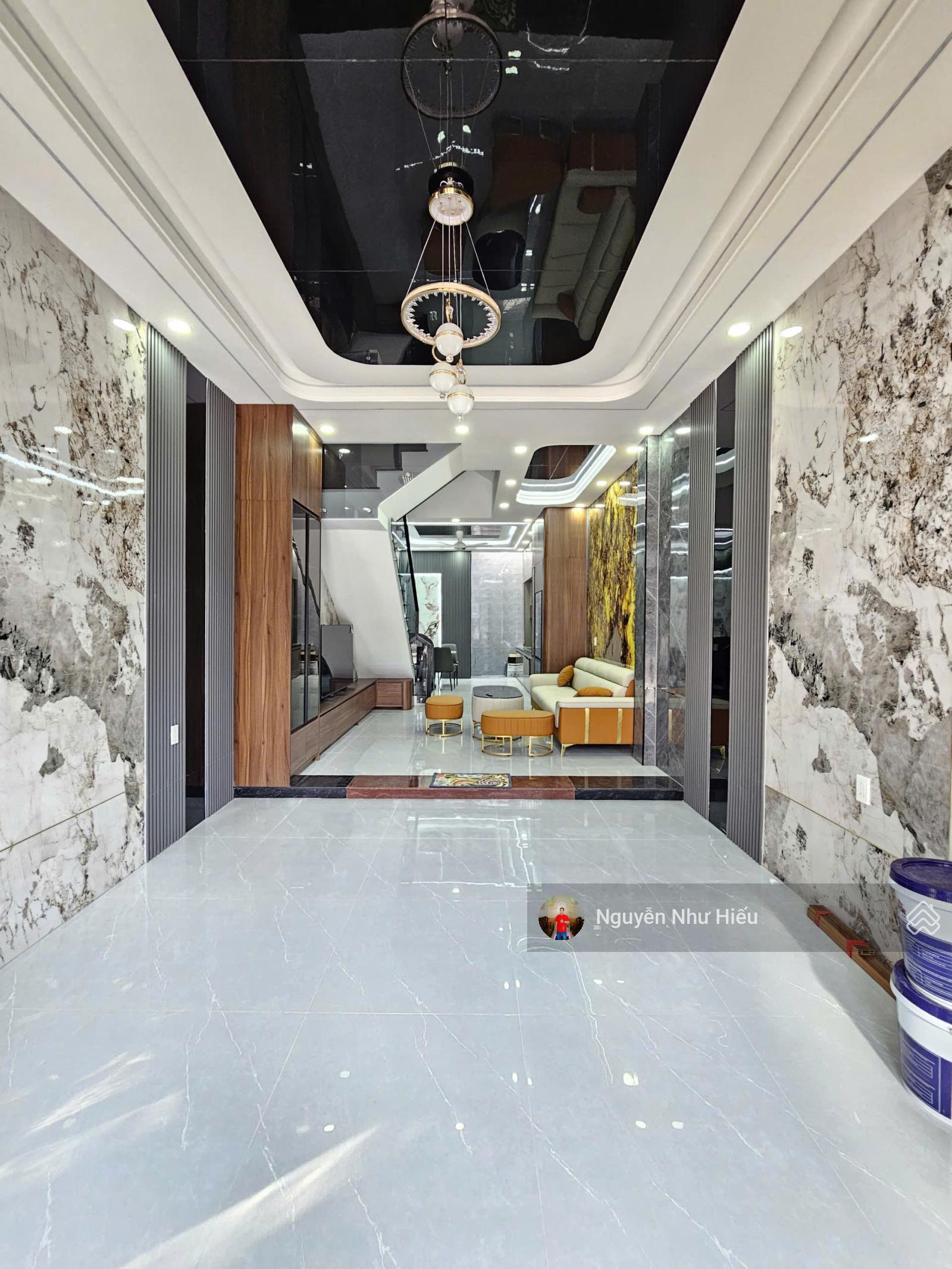 Bán nhà 1 trệt 2 lầu trục chính Phú Hồng Lộc P. Thuận Giao, TP. Thuận An