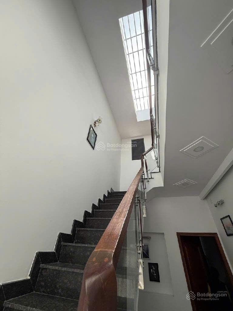 Nhà phố 4 tầng Huỳnh Tấn Phát Nhà Bè, DT 100m2, ngang 5m, gara ô tô, full nội thất Nhà phố 4 tầng Huỳnh Tấn Phát Nhà Bè, DT 100m2, ngang 5m, gara ô tô, full nội thất