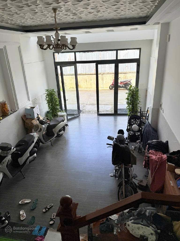Nhà phố 4 tầng Huỳnh Tấn Phát Nhà Bè, DT 100m2, ngang 5m, gara ô tô, full nội thất Nhà phố 4 tầng Huỳnh Tấn Phát Nhà Bè, DT 100m2, ngang 5m, gara ô tô, full nội thất