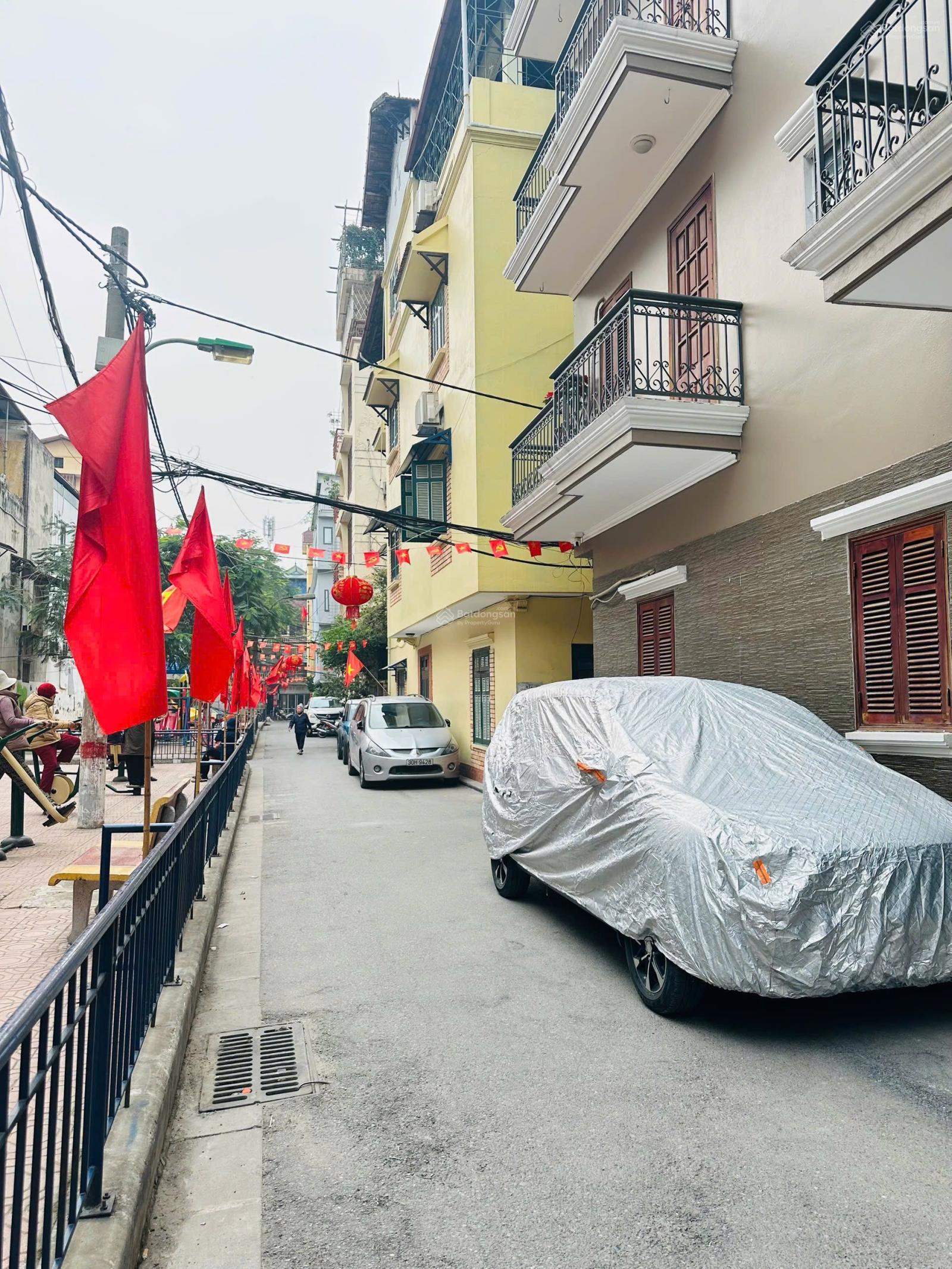 BÁN NHÀ ĐẸP HOA BẰNG CẦU GIẤY-NGÕ Ô TÔ -PHÂN LÔ DT 55M NHÀ 4 TẦNG -SỔ VUÔNG ĐẸP -TÀI CHÍNH 13 TỶ