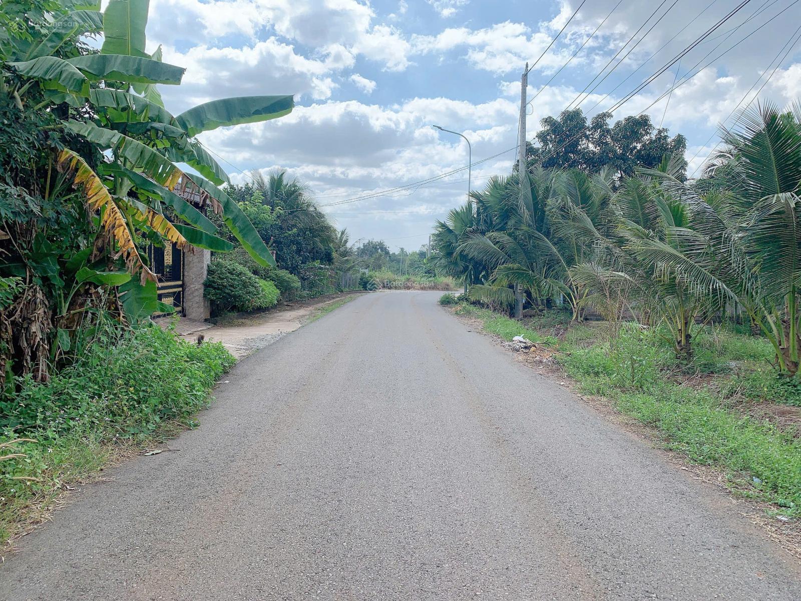 Bán khoảng 5 sào 1 (5100m2) đất xã Kim Long, huyện Châu Đức, BRVT. Giá 5 tỷ Bán khoảng 5 sào 1 (5100m2) đất xã Kim Long, huyện Châu Đức, BRVT. Giá 5 tỷ