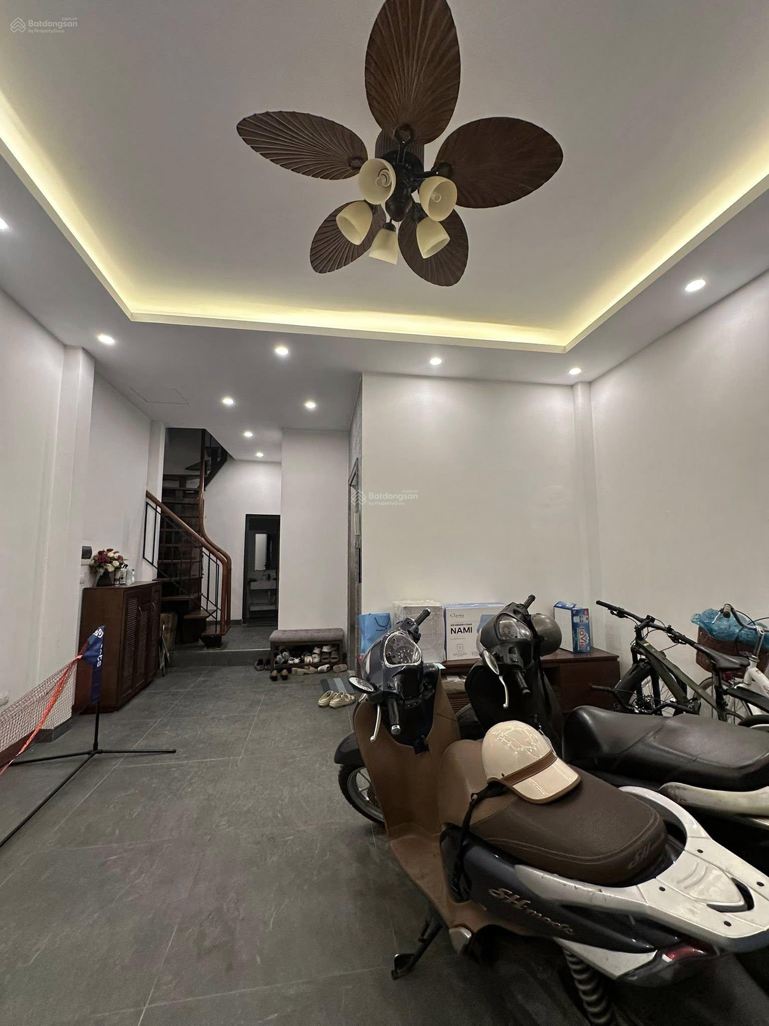 Bán nhà phân lô Lê Văn Lương, Thanh Xuân, 62m2 x 4 tầng, giá 21 tỷ, đường rộng ô tô tránh nhau Bán nhà phân lô Lê Văn Lương, Thanh Xuân, 62m2 x 4 tầng, giá 21 tỷ, đường rộng ô tô tránh nhau