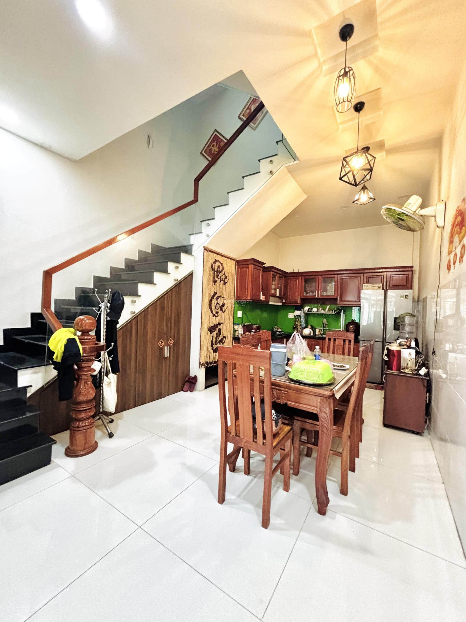 Nhà đẹp 3 tầng DT 96.6m2, ngang lớn gần 6m, HXH ngay Kinh Dương Vương, BX Miền Tây, mà chỉ 7,6tỷ Nhà đẹp 3 tầng DT 96.6m2, ngang lớn gần 6m, HXH ngay Kinh Dương Vương, BX Miền Tây, mà chỉ 7,6tỷ