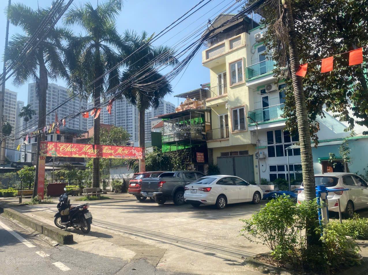 Cho thuê nhà cấp 4 gác có gác xép, 6 triệu/th, 60m2 ở khu tái định cư Trâu Quỳ Cho thuê nhà cấp 4 gác có gác xép, 6 triệu/th, 60m2 ở khu tái định cư Trâu Quỳ