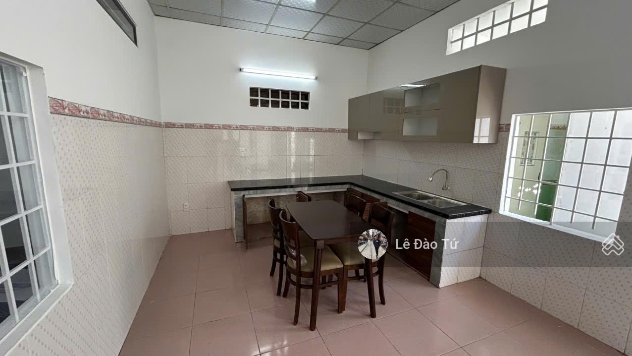 NHÀ MÊ ĐÚC 156m² SÁT MẶT TIỀN NGUYỄN LƯƠNG BẰNG CHỈ 3,6 TỶ