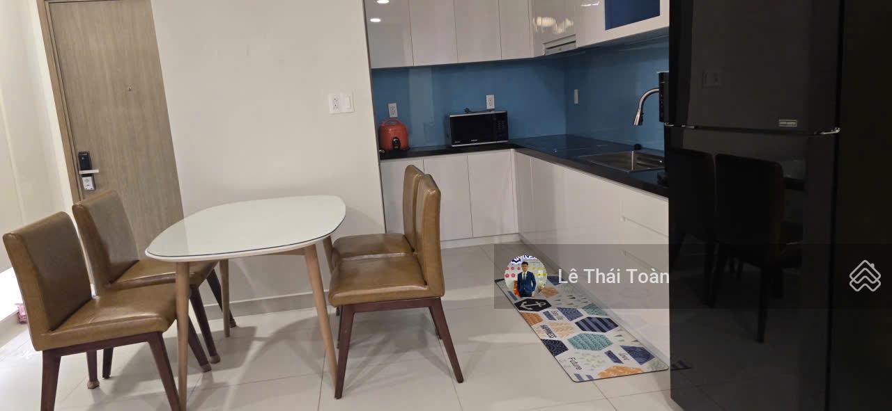 Bán căn 2PN góc full nội thất như hình tầng trung giá 3.7 tỷ ( hỗ trợ cho thuê 15-17 triệu/ tháng ) Bán căn 2PN góc full nội thất như hình tầng trung giá 3.7 tỷ ( hỗ trợ cho thuê 15-17 triệu/ tháng )