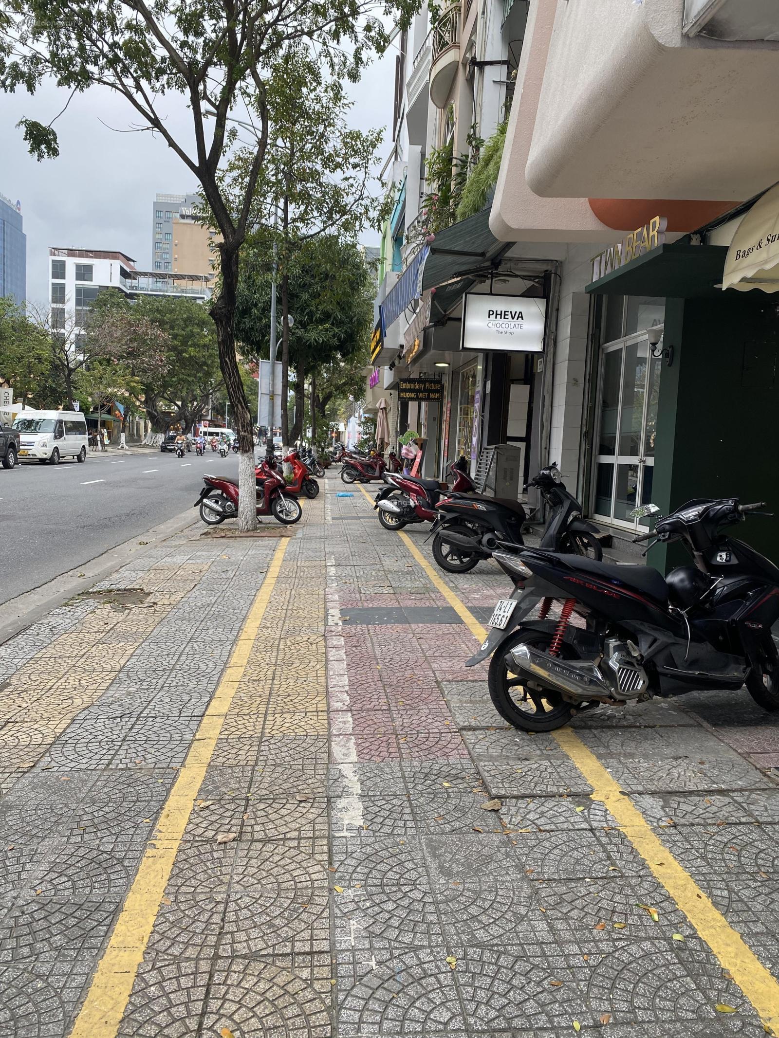 Bán Đất tặng nhà mặt tiền Hoàng Diệu, 205 triệu / m2, 180m2, Hải Châu, uy tín