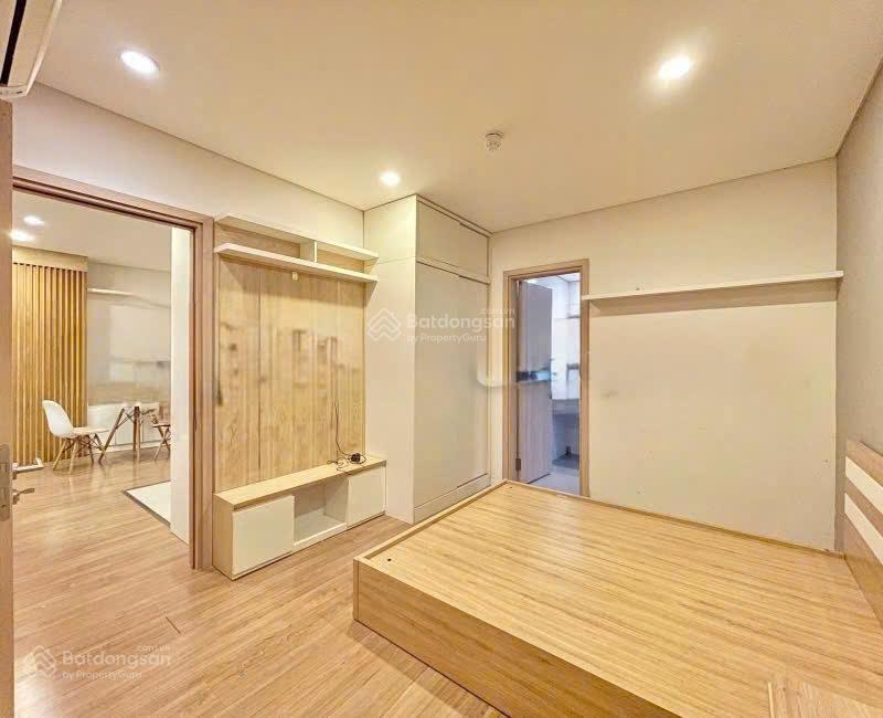 Chính chủ cho thuê chung cư Mipec Long Biên 70m2 giá 2 ngủ 2vs full đồ giá 14 triệu: LH 0916 393 ***