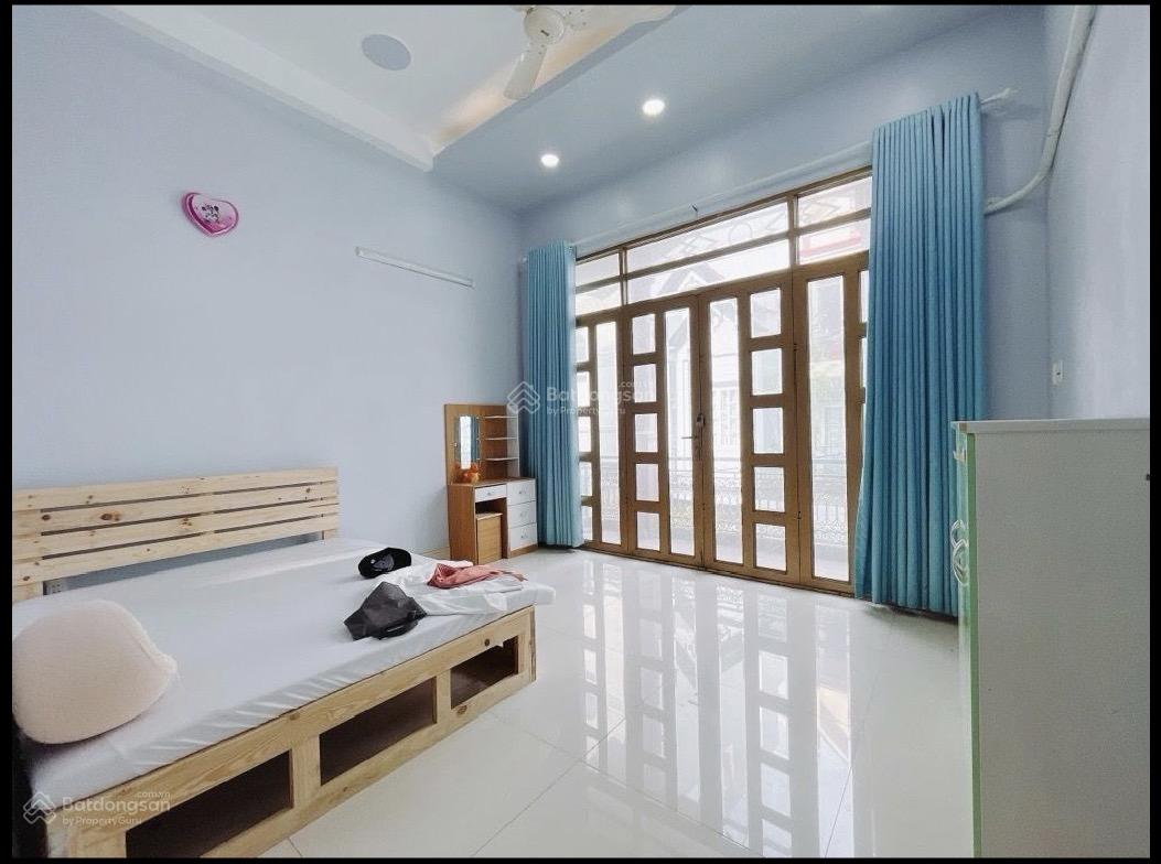 * Bán nhà 4 tầng,Trung Tâm Quận 7,DT:4,5x14,Oto ngủ trong nhà,sẵn dòng tiền 36tr/th,Giá:8,5 Tỷ