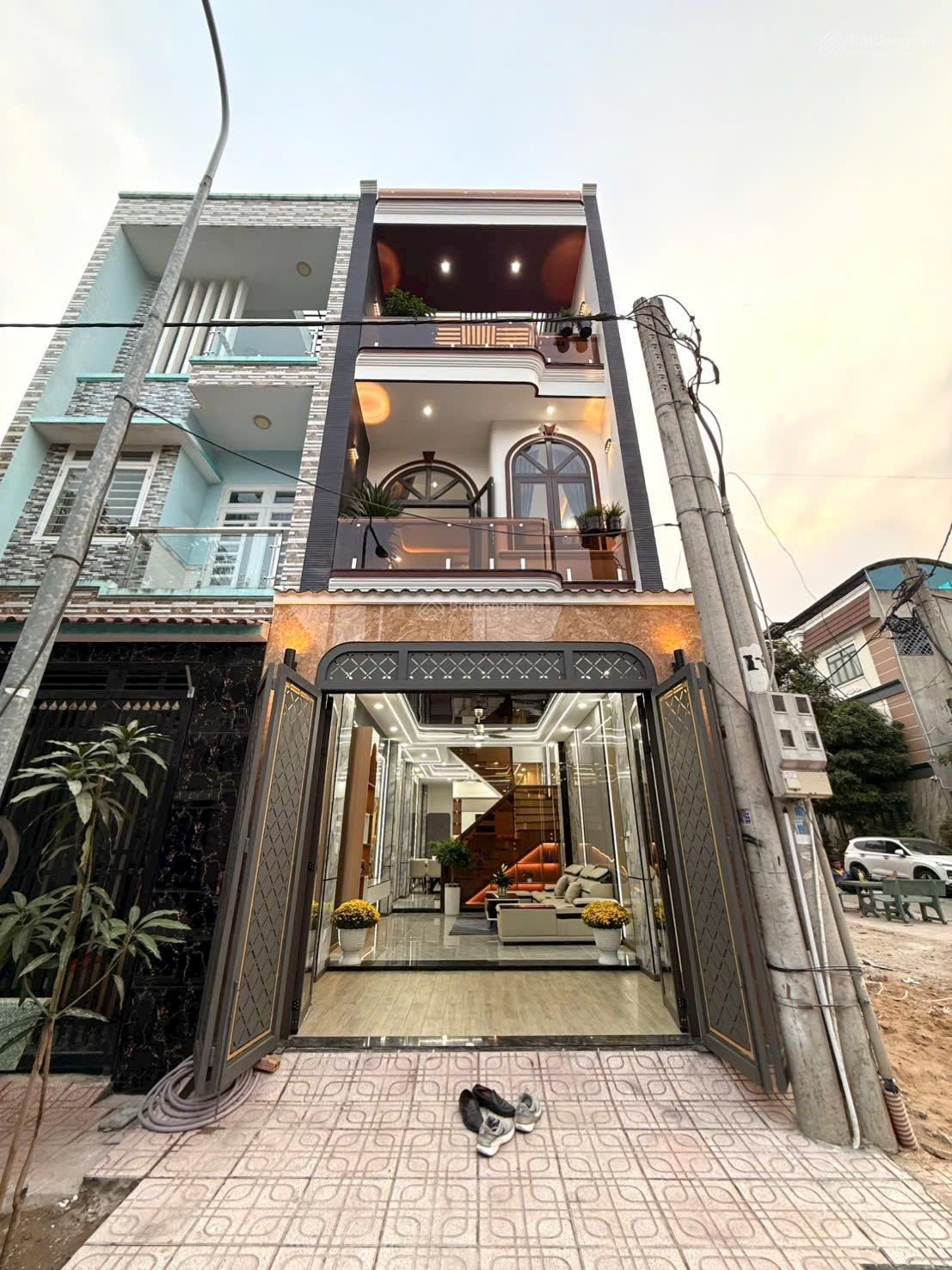 Siêu phẩm nhà mới full nội thất kề Làng Đại Học gần Metro Biconsi City Dĩ An Tp HCM.