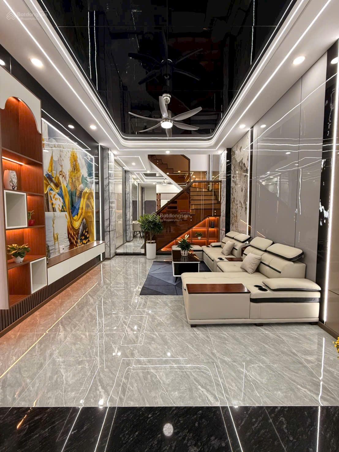 Siêu phẩm nhà mới full nội thất kề Làng Đại Học gần Metro Biconsi City Dĩ An Tp HCM.