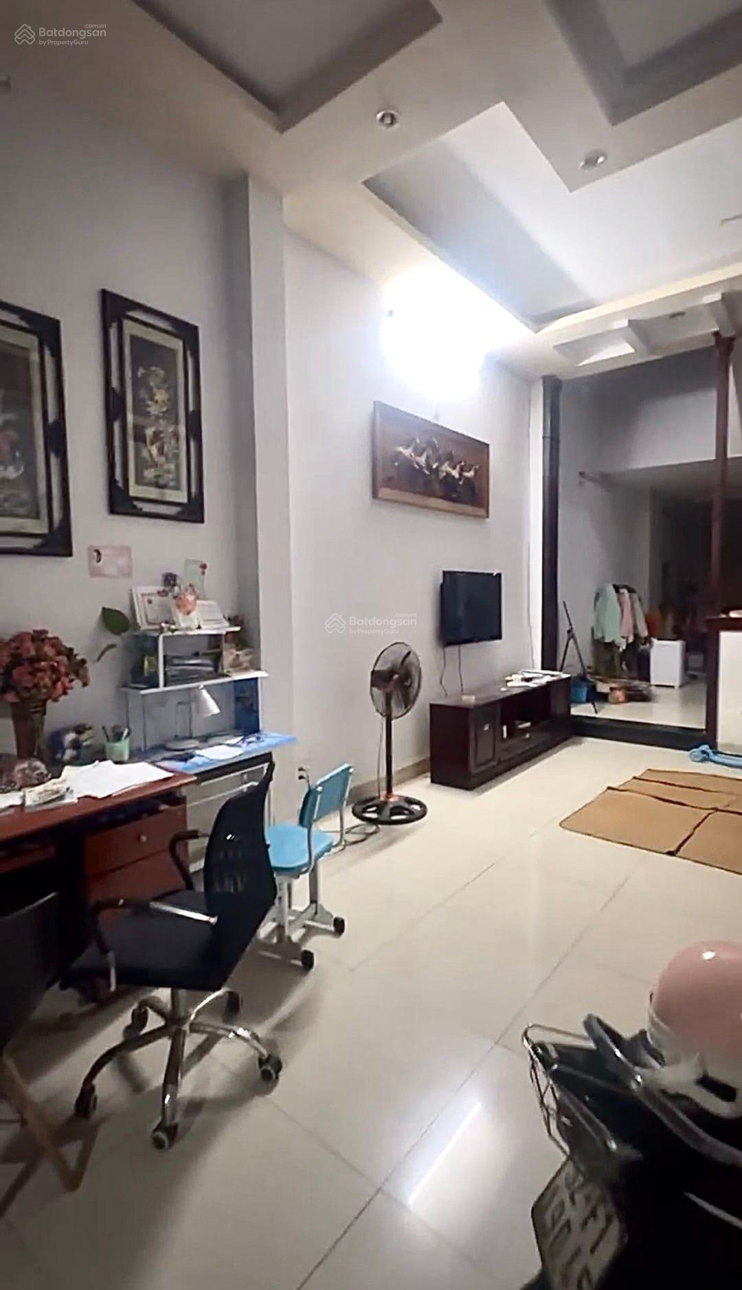 Bán nhà 3 tầng mặt tiền Nguyễn Hữu Dật, DT đất 101m, ngang 5m, ngay trục chính 30/4 - Giá 13 tỷ5 TL