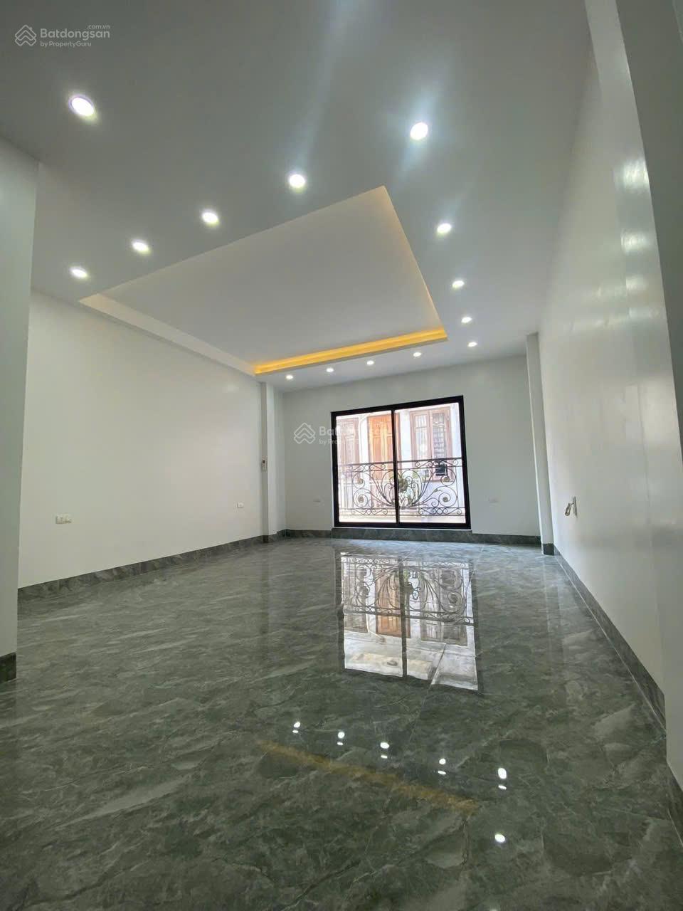BÁN NHÀ PHÚ THƯỢNG, TÂY HỒ 106 M2, 5 TẦNG, MT 4.5M, THANG MÁY, GIÁP HỒ TÂY