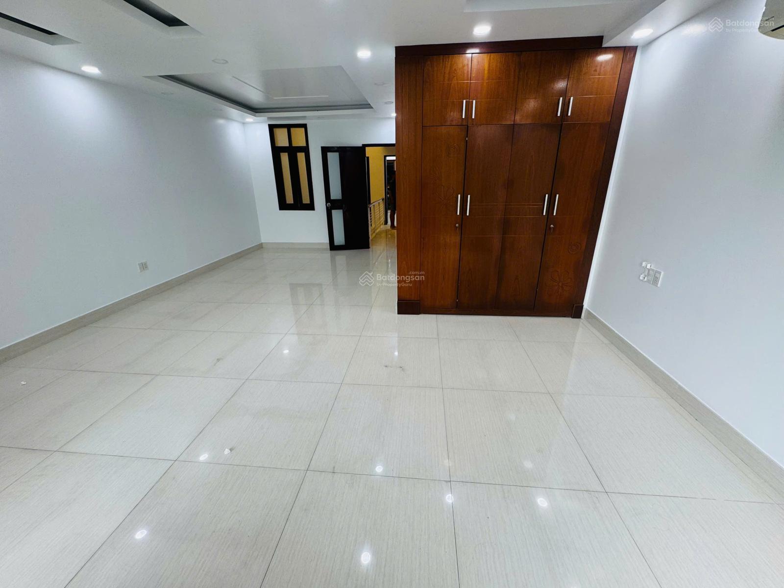 CHO THUÊ NHÀ KDC TRUNG SƠN, HIM LAM 6A. DIỆN TÍCH: 5X20M. NỘI THẤT CƠ BẢN. GIÁ THUÊ: 25TR/THÁNG.