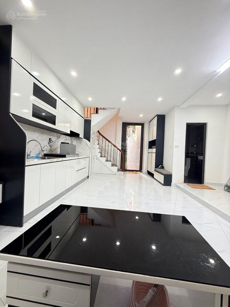 Bán Toà Nhà Cao Cấp Lô Góc 85m 7 Tầng View Hồ Hiếm