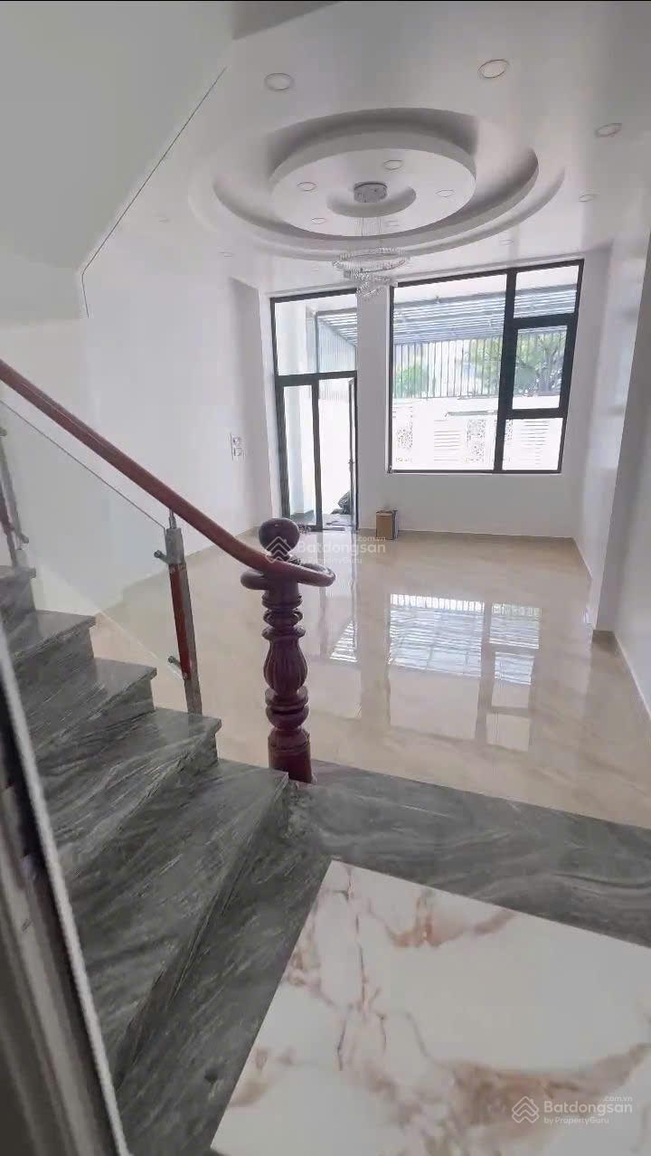 Bán nhà Phạm Hùng Nối Dài, gần Nguyễn Văn Linh. 5x20. Trệt, 2 lầu, st, 5 pn, 5 Wc, giá : 16.9 tỷ