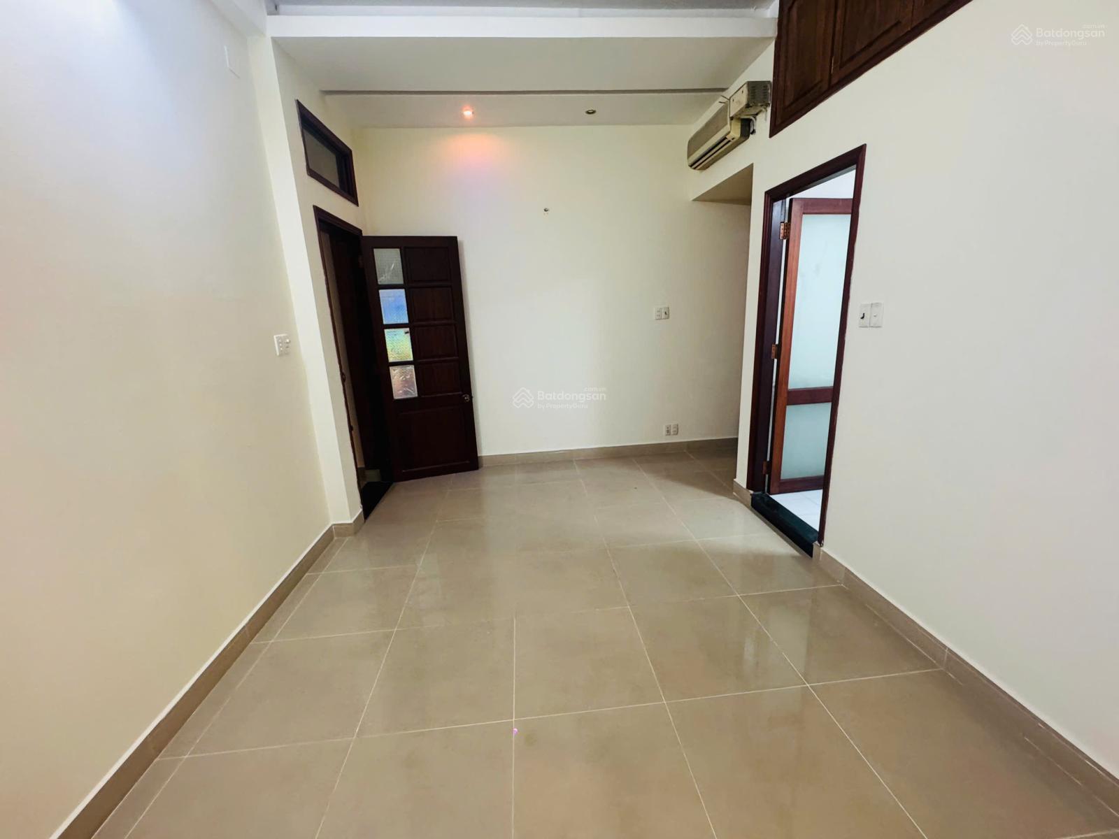 Cho thuê nhà căn đôi khu Cao Lỗ Phường 4 Q5 gần Phạm Hùng, 10x15m, 2 lầu, 6PN, 6WC giá: 43tr/th