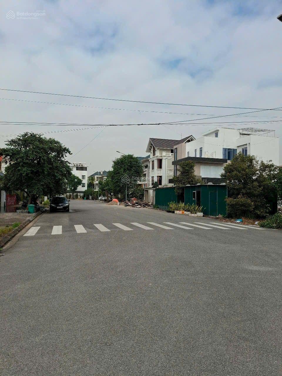 Bán lô đất biệt thự cổng 4 Phúc Lộc, Trần Hoàn, Hải An. Diện tích 290m2 ngang 12,9m đường 15m