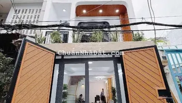 NHÀ SỔ HỒNG RIÊNG CHÍNH CHỦ - XE HƠI ĐẬU TRONG NHÀ - KẾ BÊN PHÚ MỸ HƯNG - QUẬN 7 - TPHCM