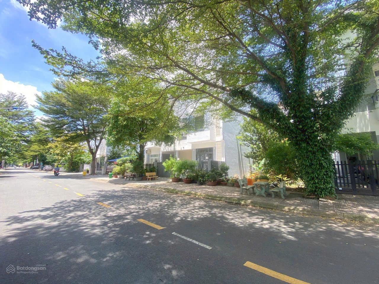 Bán đất dự án khu Hưng Phú 2, đường Liên Phường, Phước Long B, Q9, đường 20m, DT 6x22m, DT 10x19m