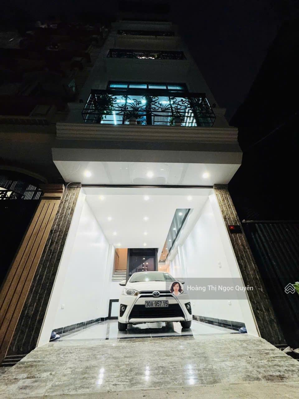 CẦM 17 TỶ KHÔNG MUA NHÀ NÀY THÌ MUA NHÀ NÀO? DT 55M x 6T, THANG MÁY, Ô TÔ TRÁNH, VIEW HỒ ĐẦM HỒNG CẦM 17 TỶ KHÔNG MUA NHÀ NÀY THÌ MUA NHÀ NÀO? DT 55M x 6T, THANG MÁY, Ô TÔ TRÁNH, VIEW HỒ ĐẦM HỒNG