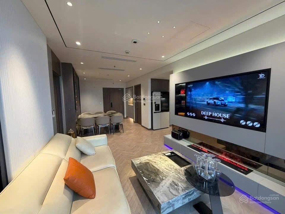 Chủ nhà cần bán nhanh CH2PN+1 Hướng Đông Nam view vườn hoa tầng cao. Giá bán 7 tỷ ctl