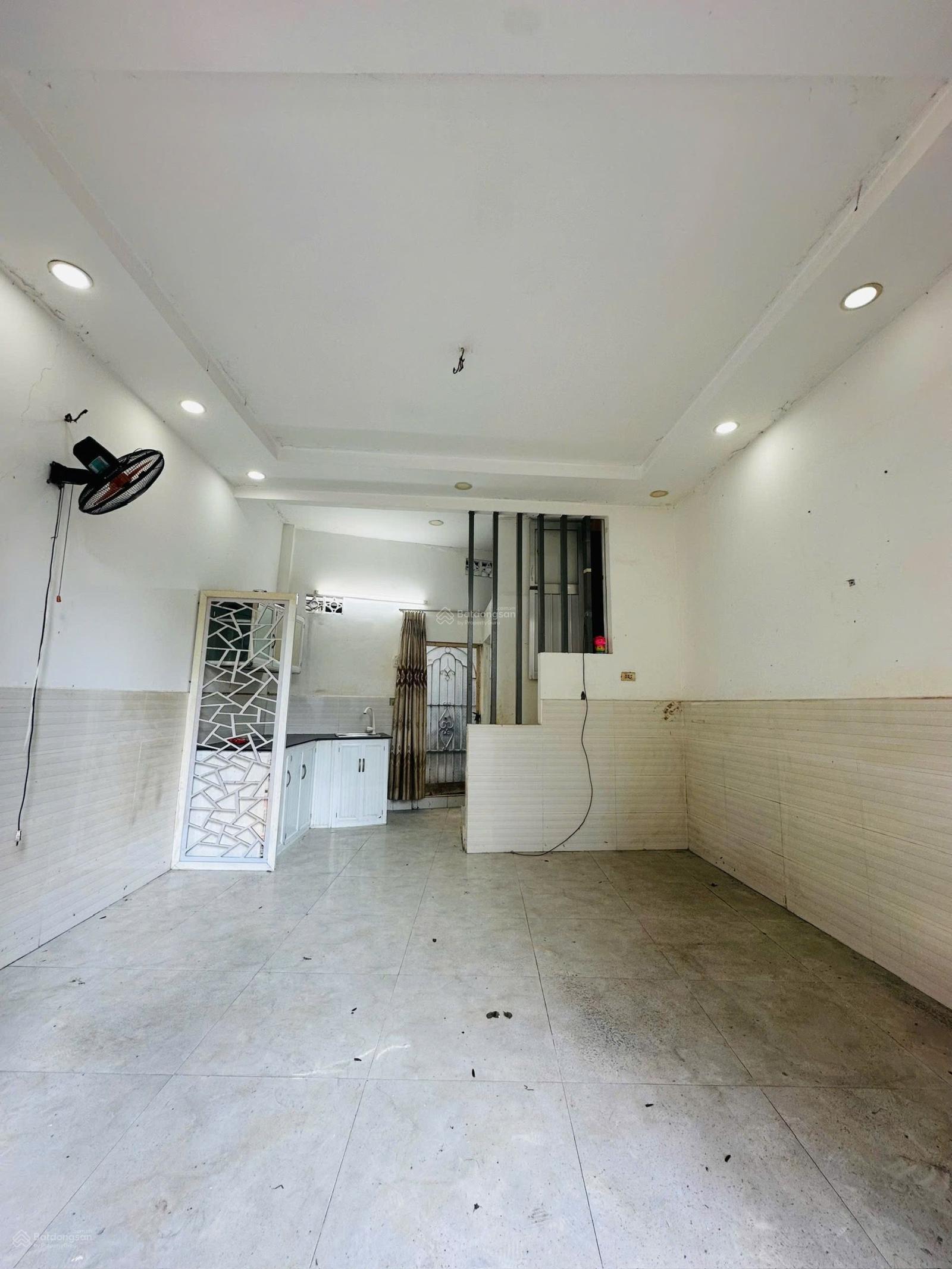 NHÀ 1 LẦU 22m2 HẺM XE HƠI, 2 MẶT HẺM TRƯỚC SAU ĐƯỜNG BÙI QUANG LÀ, P.12.