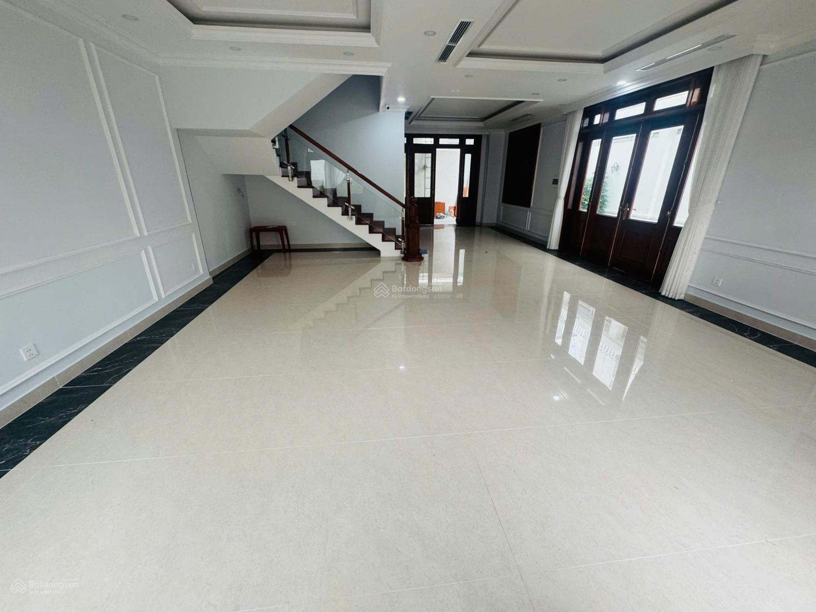 BÁN BIỆT THỰ ĐƯỜNG PHẠM HÙNG NỐI DÀI KDC ĐẠI PHÚC. 10X20M FULL NỘI THẤT. ĐÃ CÓ SỔ, NHẬN NHÀ NGAY.