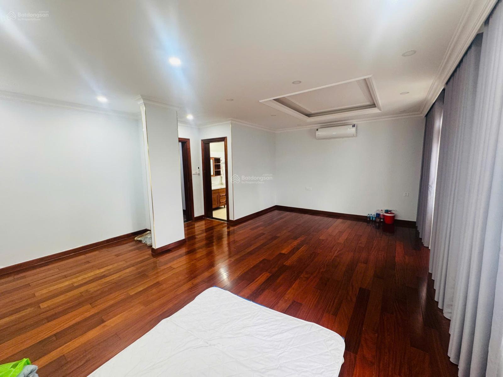 BÁN BIỆT THỰ ĐƯỜNG PHẠM HÙNG NỐI DÀI KDC ĐẠI PHÚC. 10X20M FULL NỘI THẤT. ĐÃ CÓ SỔ, NHẬN NHÀ NGAY.