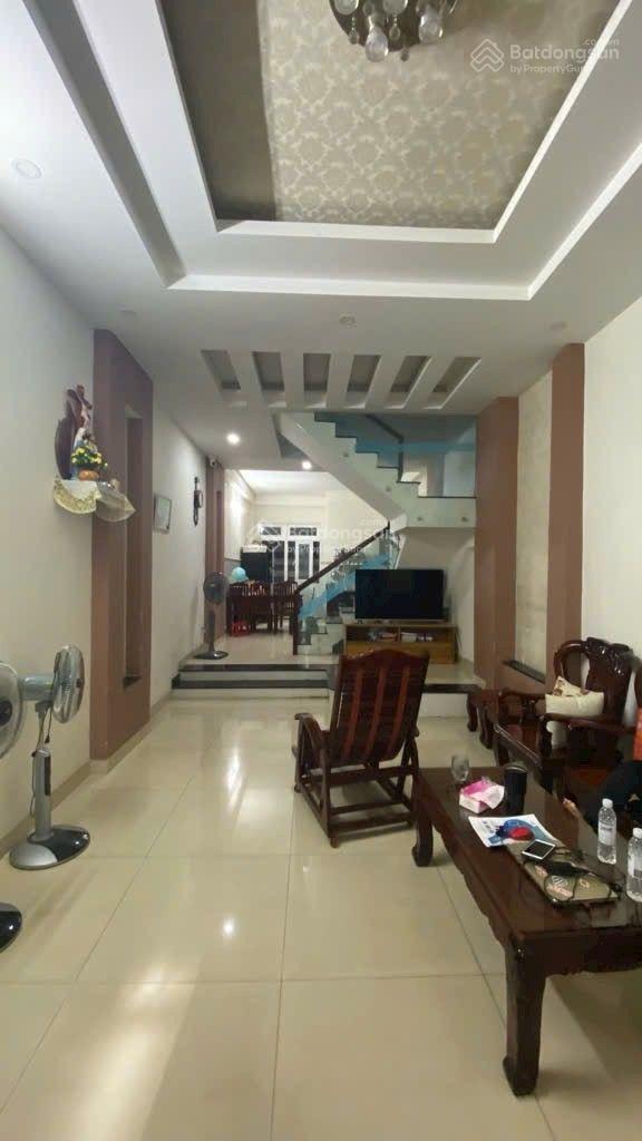 HXH thông Quang Trung, P11, Gò Vấp. 85m2 (4,3x20m). 4tầng. Chỉ 9,x tỷ Đối diện chợ Hạnh Thông Tây.