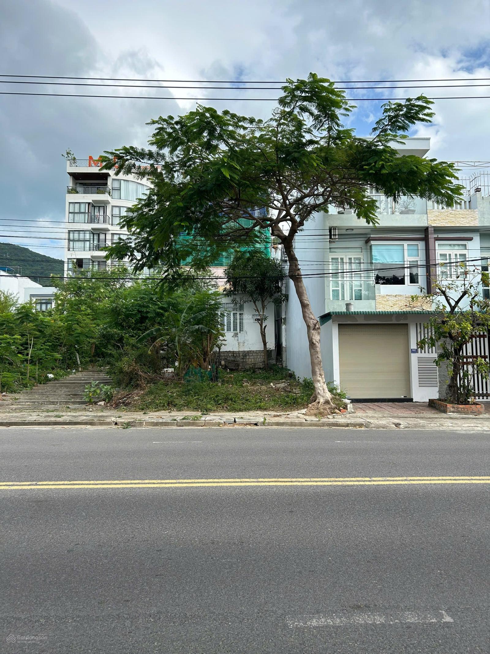 Bán đất mặt tiền kinh doanh đường Phạm Văn Đồng 69,1m2 giá 10,3 tỷ (150tr/m2) P. Bắc Nha Trang!