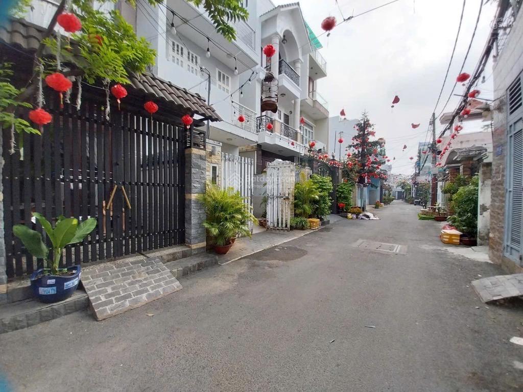 Phạm Văn Chiêu, 96m2, ngang 4.5m, hẻm ô tô thông, Gần CV Làng Hoa, Chợ Hạnh Thông Tây, Emart