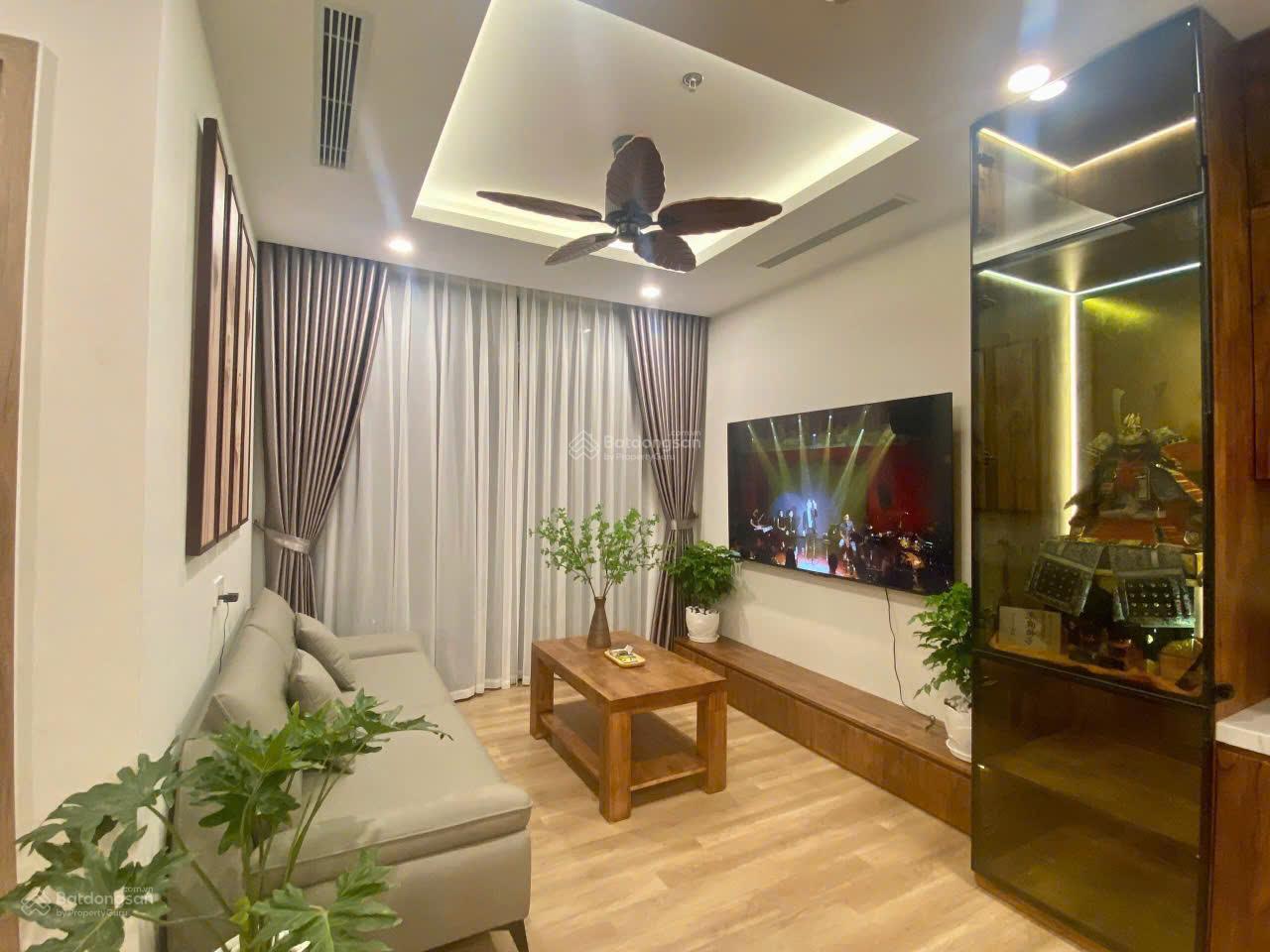 Chính chủ cần bán căn hộ Swan Lake Osen Ecopark Văn Giang Hưng Yên 67m2 2 p ngủ view hồ đẹp