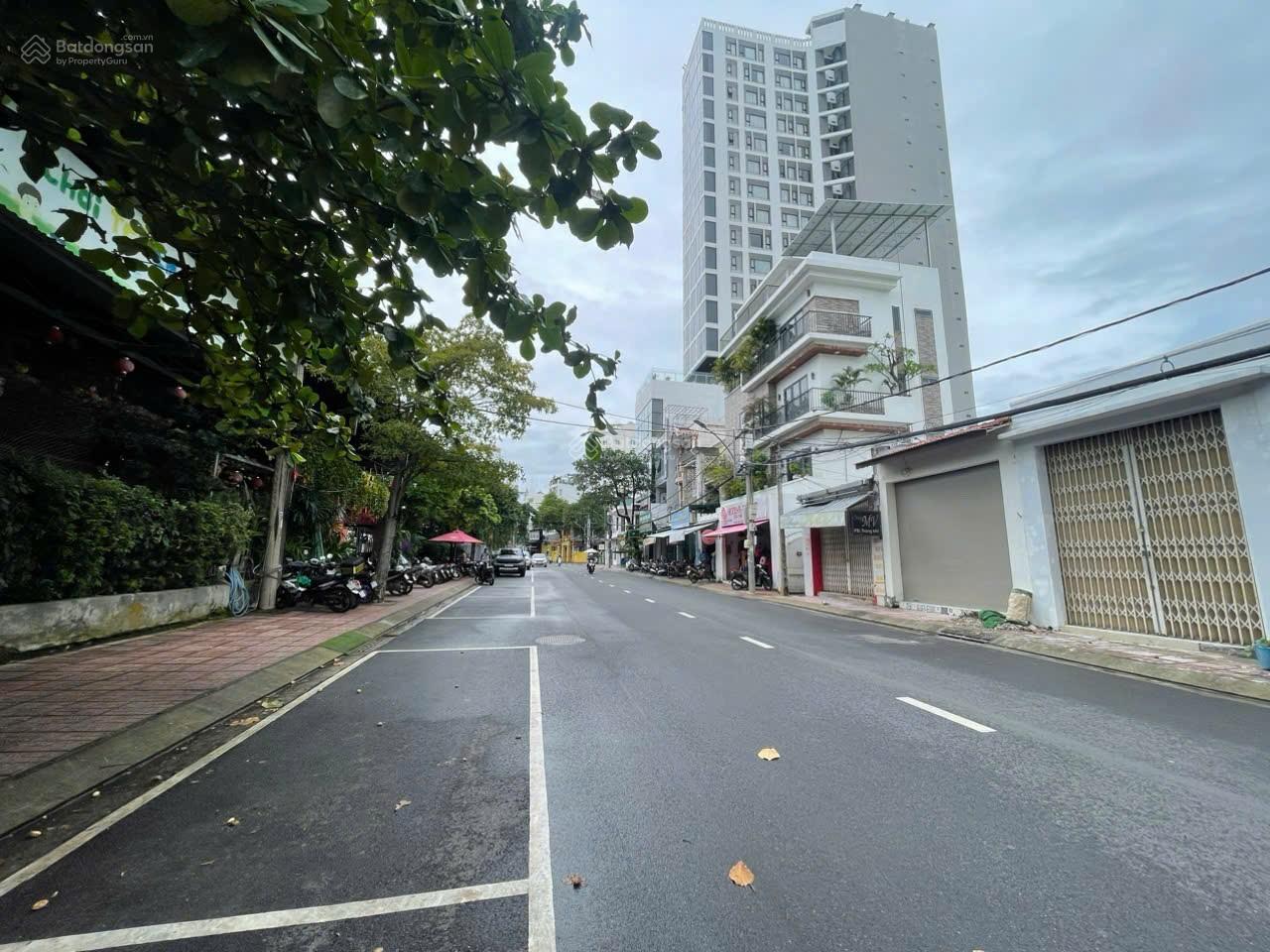 Bán nhà mặt tiền kinh doanh đường Phan Chu Trinh- Gần biển, gần Chợ Đầm