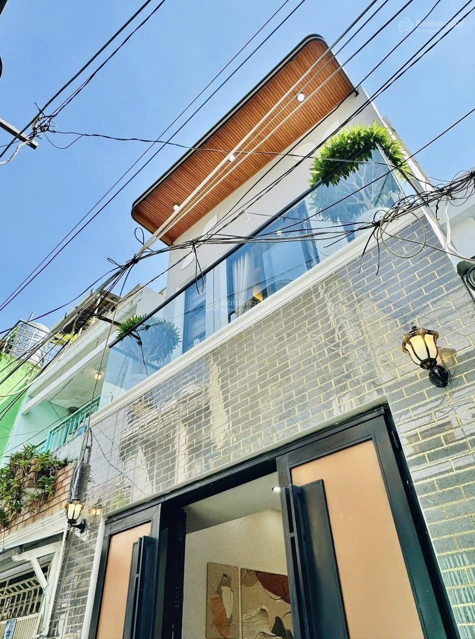 Nhà nhìn là mê - ô tô đậu sát nhà - 3 phòng ngủ - đường Phạm Văn Chiêu - full nội thất