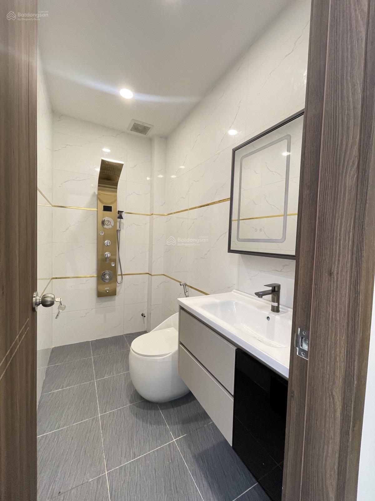 BÁN NHÀ LÝ THƯỜNG KIỆT GẦN ĐẠI HỌC BÁCH KHOA THÀNH PHỐ 4PN HẺM Ô TÔ GIÁ 12.5 Tỷ. BÁN NHÀ LÝ THƯỜNG KIỆT GẦN ĐẠI HỌC BÁCH KHOA THÀNH PHỐ 4PN HẺM Ô TÔ GIÁ 12.5 Tỷ.