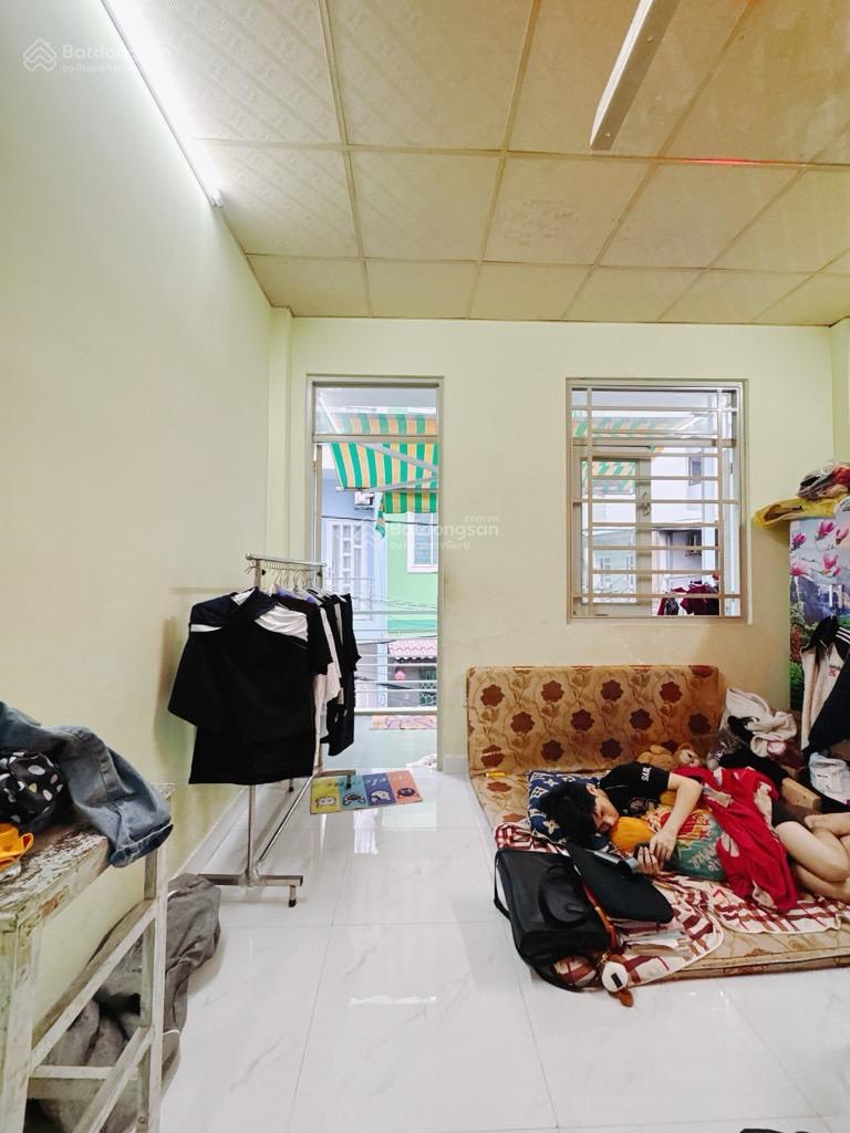 Hoàng Diệu Q4 - Hẻm 3m - 53.2m2 ngang 5,45m - 2 tầng đúc - không QH - 5 tỷ hơn