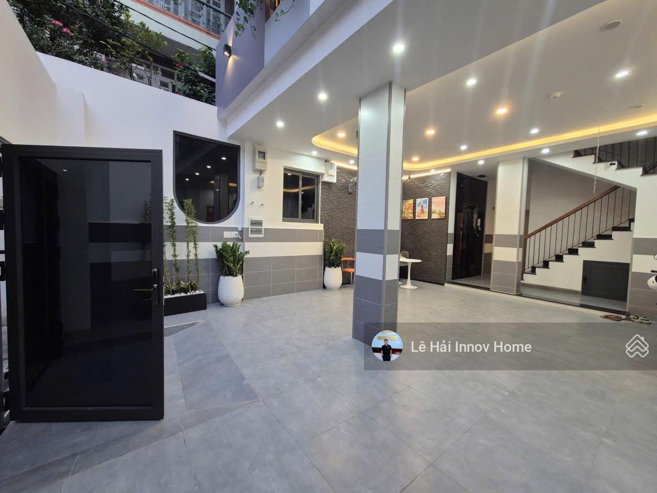 29.9TỶ - ngay HÀ ĐÔ CENTROSA (6.5x16m, 102m2 - 4 TẦNG) - CHDV THU NHẬP 1.5 tỷ/NĂM- XE HƠI TỚI NHÀ