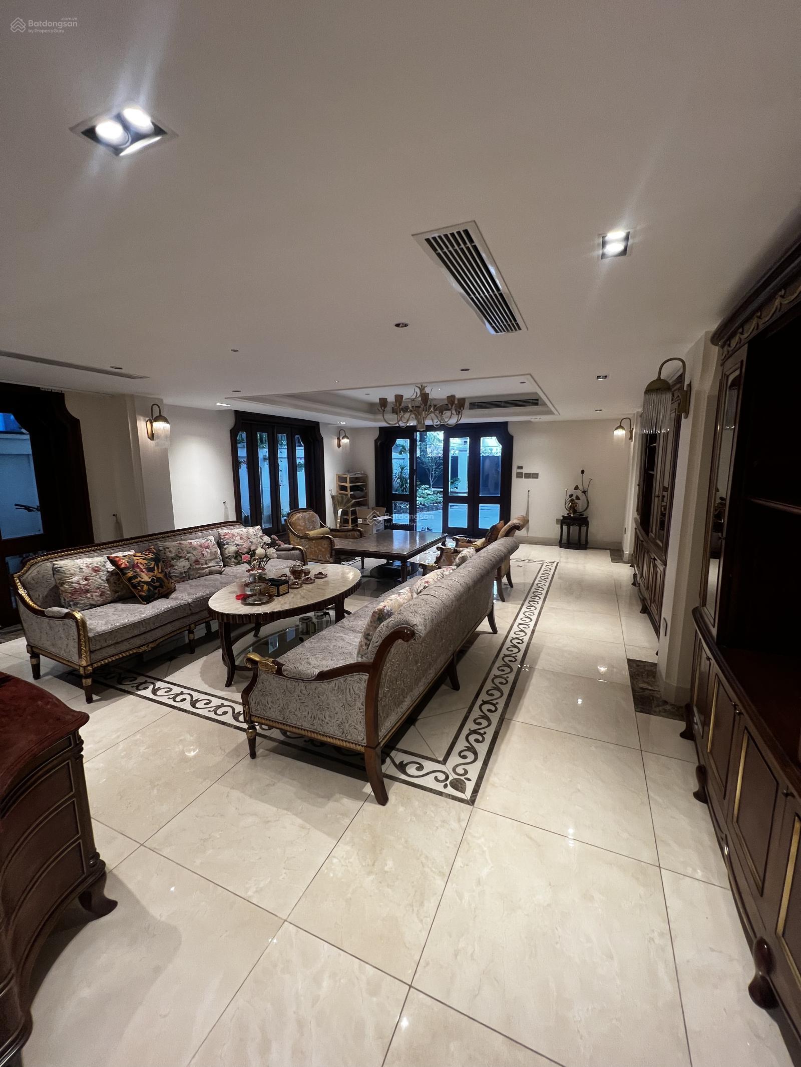 Cần bán nhà mặt phố Thợ Nhuộm, DT 490m2, MT 13,5m, tặng giấy phép xây dựng 10 tầng Cần bán nhà mặt phố Thợ Nhuộm, DT 490m2, MT 13,5m, tặng giấy phép xây dựng 10 tầng