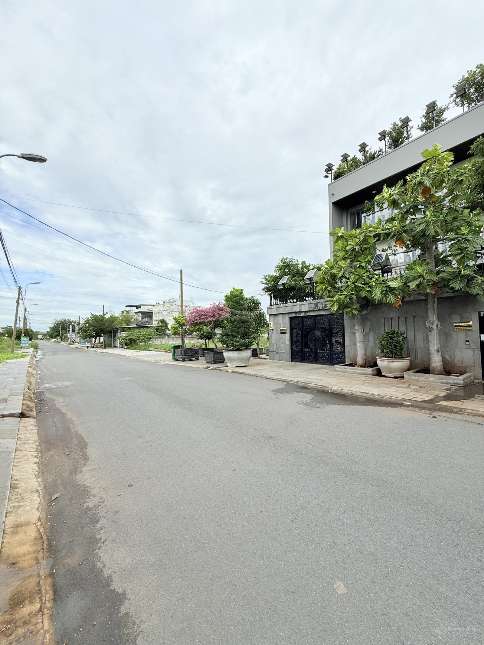 Bán nhiều nền KDC Bách Khoa, DT: 7x26, 7x36, 14x30, 14x32 đã có sổ, giá tốt, ib em ngay ạ