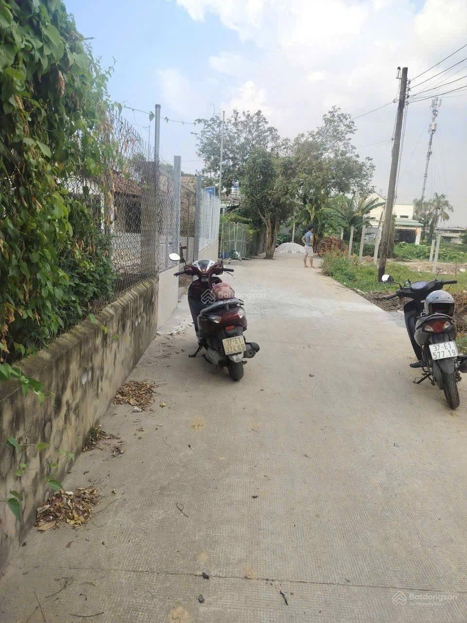 Bán lô đất sổ hồng riêng giá RẺ gần KDL Hố Lang, Dĩ An