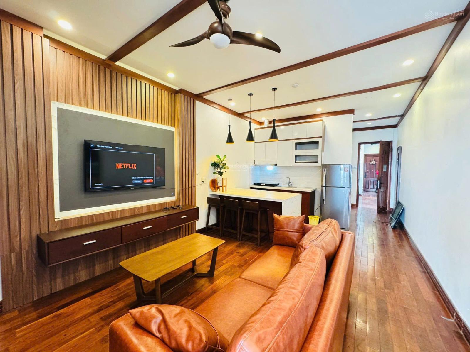 Căn hộ 1k1n full đồ, Free nước và DV, Ngô Sĩ Liên, Đống Đa, oto đỗ cửa, ban công rộng 13.5 triệu