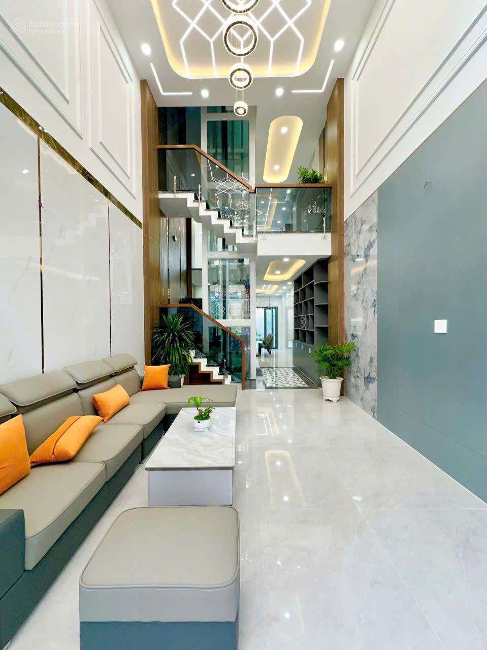 Bán nhà mới xây hẻm xe hơi 6 tầng có thang máy đường Chiến Lược phường Bình Trị Đông quận Bình Tân