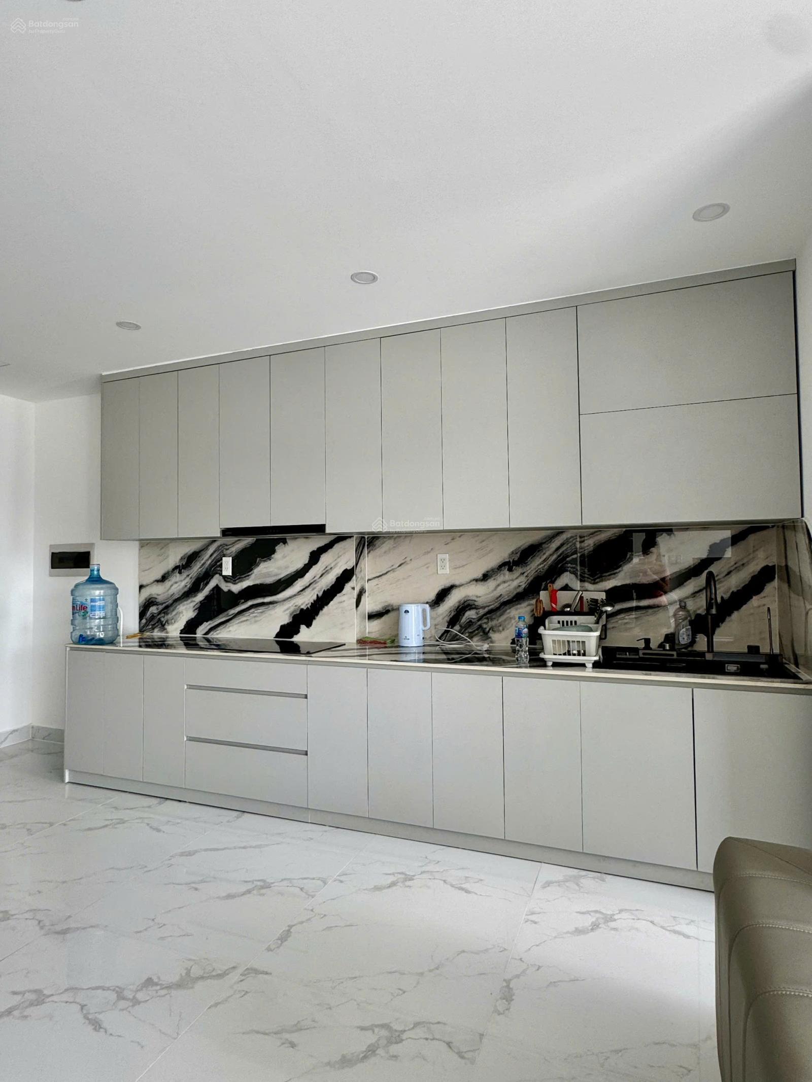 Lavida 3PN cần cho thuê, tông sáng, hiện đại, view đẹp đầy đủ nội thất vô ở ngay. LH 0906 385 ***