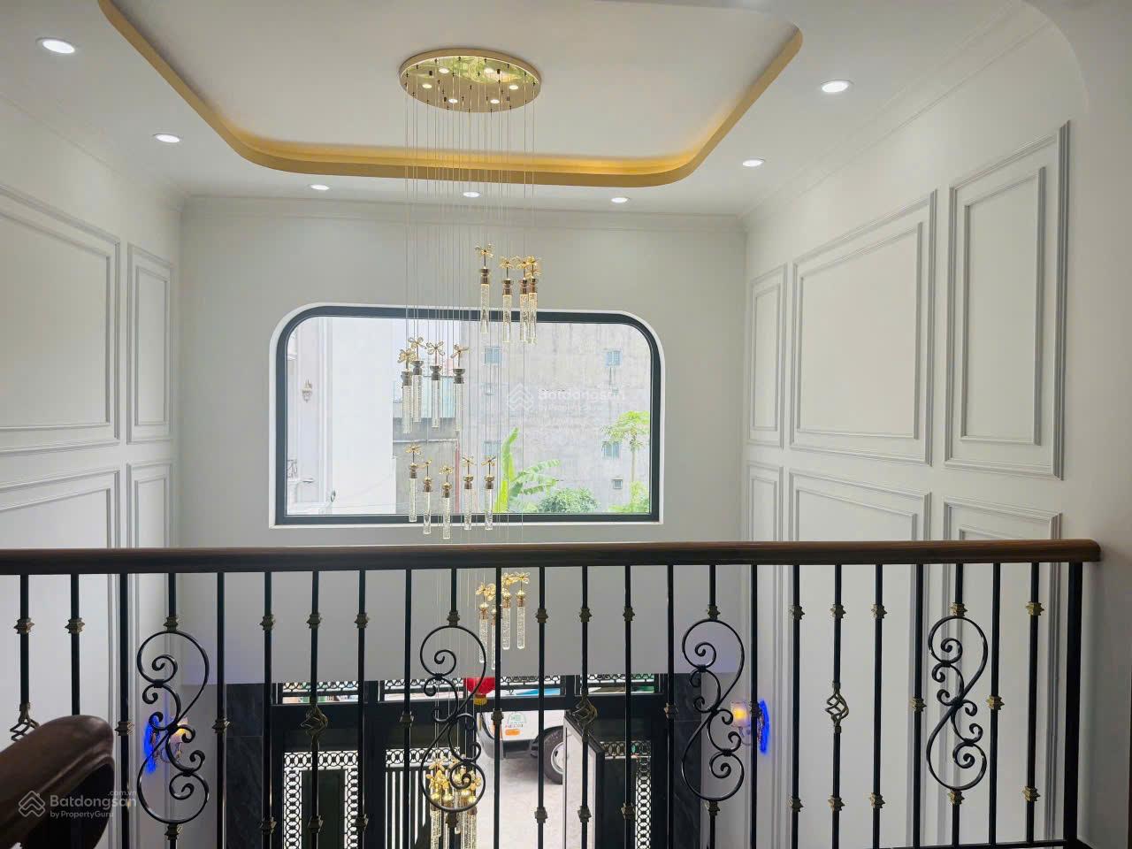 Bán nhà 3 tầng + 1 lửng Phường Hiệp Bình Chánh, Thủ Đức, nhà cách Phạm Văn Đồng 500m