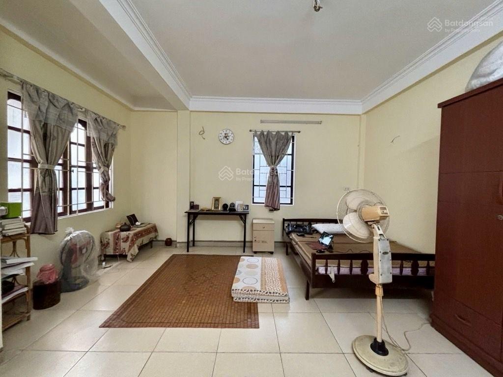 VIP Ba Đình - có 102 - phân lô quân đội - lô góc - 2 mặt ngõ - thông ô tô đỗ cửa gần cột cờ Hà Nội VIP Ba Đình - có 102 - phân lô quân đội - lô góc - 2 mặt ngõ - thông ô tô đỗ cửa gần cột cờ Hà Nội