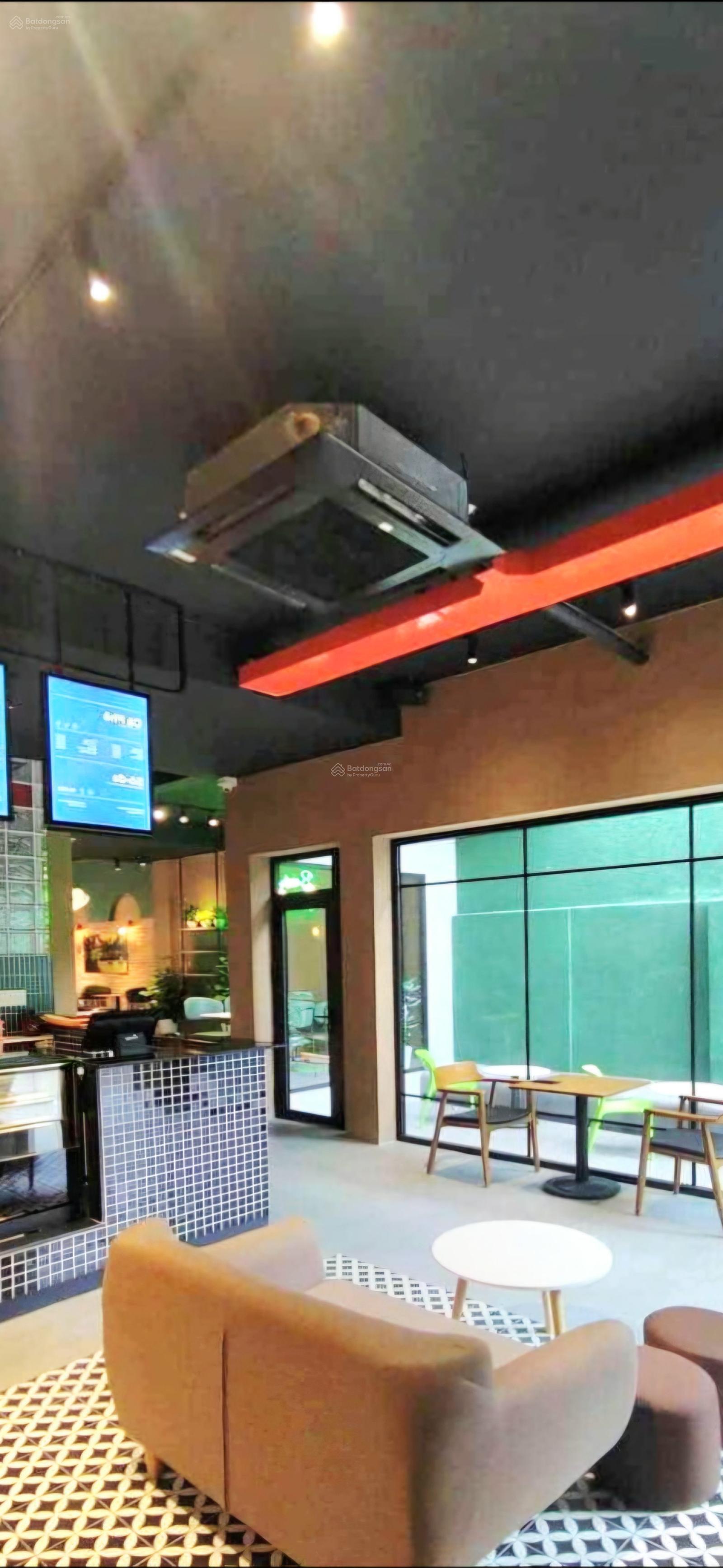 Gấp bán nhà mặt tiền kinh doanh 2 tầng 400m2 - Lũy Bán Bích, ngang bề thế 8m